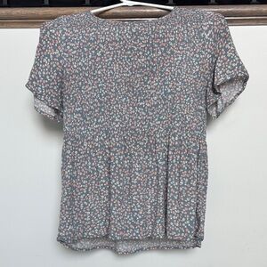 URBAN Romantics Floral Blouse in Gray and Pink - size S